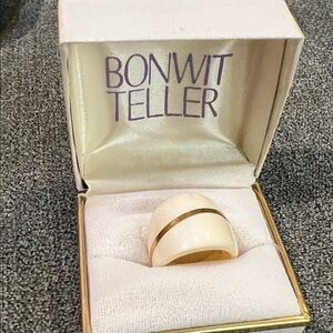 Cream and Gold Women's Ring